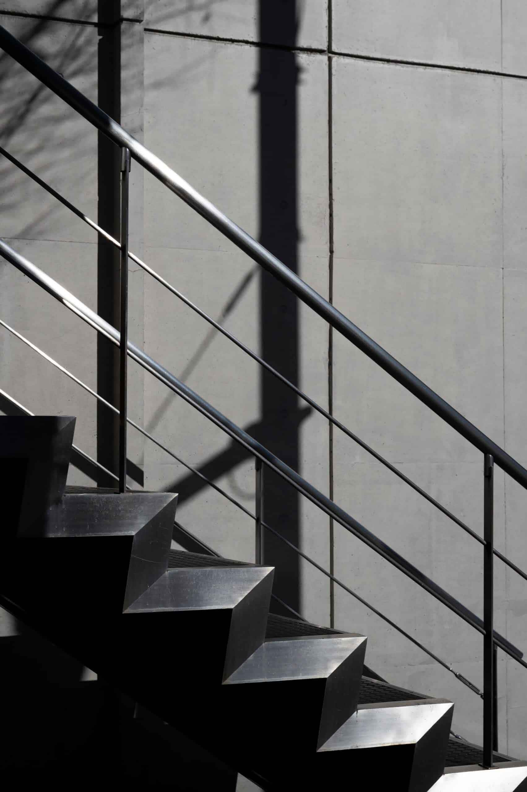 Escalier métallique avec rambarde design